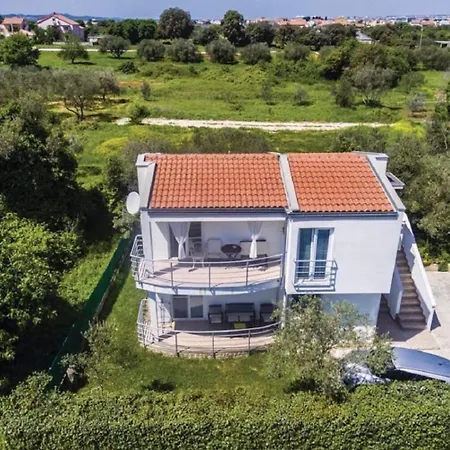 Apartament Mare *