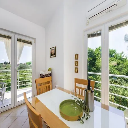 Mare Apartament Bibinje